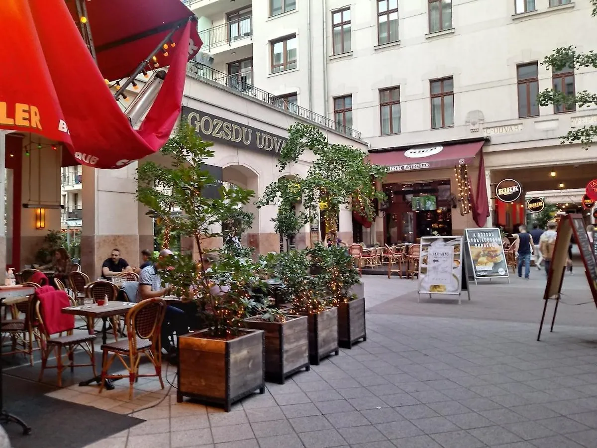 Apartamento Tiny Studio In The Heart Of Budapest