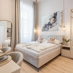 W30 - Wesselenyi Charming - Location By Bqa Apartamento