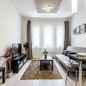 Bpr Fleur Créme Apartamento