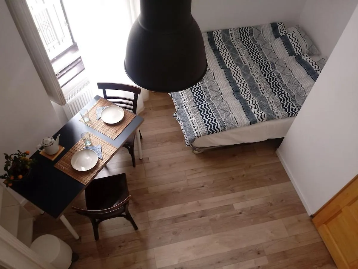 Tiny Studio In The Heart Of Budapest Ungheria
